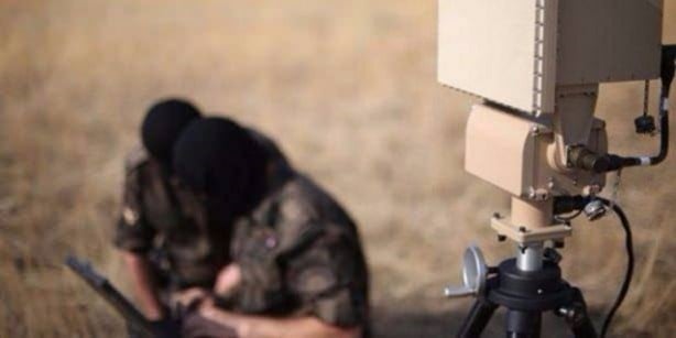 Foto - Askere modern savaş silahı