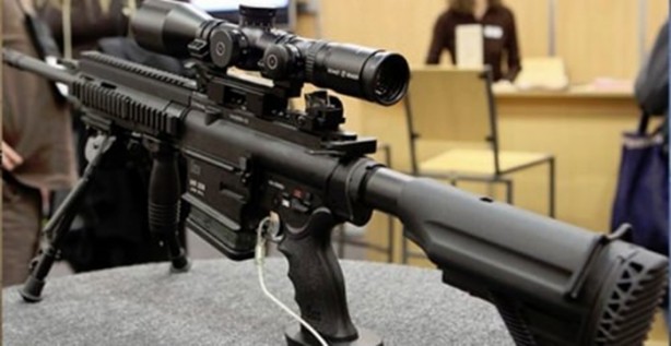 Foto - Askere modern savaş silahı