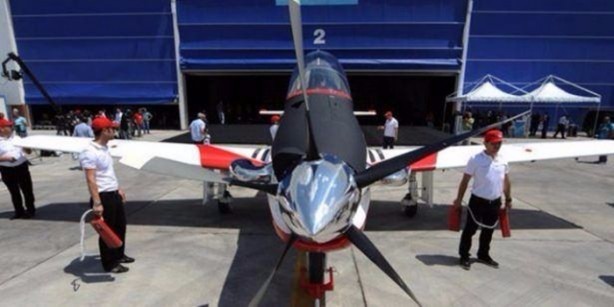 Foto - Askere modern savaş silahı