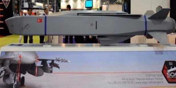 Foto - Askere modern savaş silahı