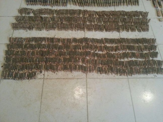Foto - Askerler toprağı kazdı ve...