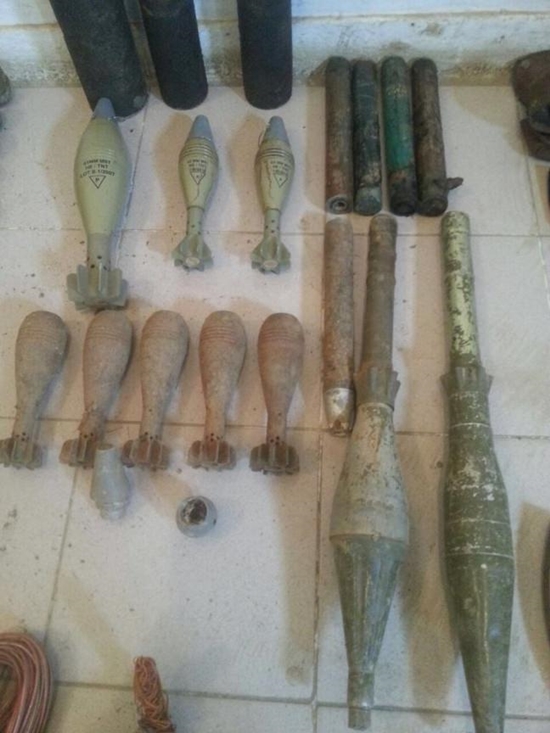 Foto - Askerler toprağı kazdı ve...