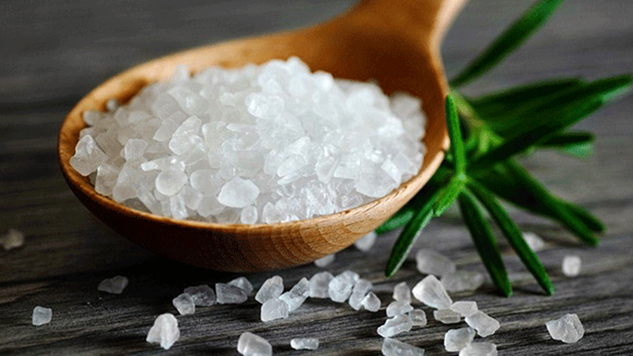 Foto - Asla aklınıza gelmez: Evde kaya tuzu yakınca bakın ne oluyor!