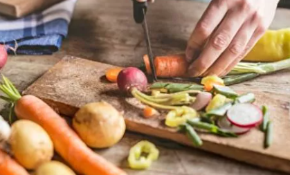 Foto - Asla çiğ tüketilmemesi gereken 5 tehlikeli besin