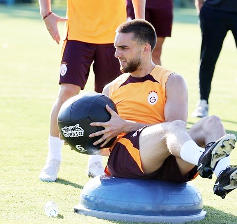 Foto - Aslan iki bombayı patlatıyor! Galatasaray ile ilgili flaş gelişme...