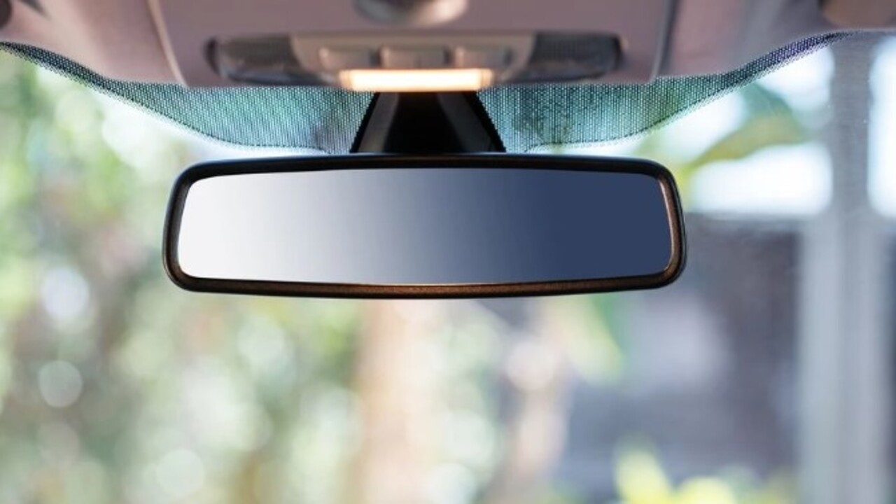 Foto - Aslında çok önemliymiş! Araba camlarındaki siyah noktaların görevi açıklandı