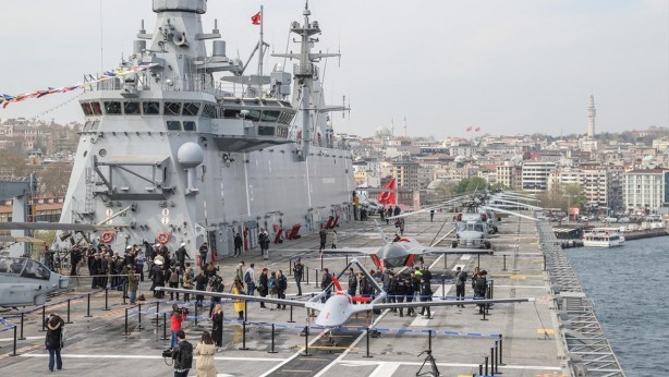 Foto - Asya ülkesinde hükümet yetkililerine şaşırtan Baykar baskısı: Hepsini değiştirip Kızılelma'yı alalım