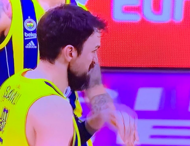 Foto - Atatürk yoksa bizde yokuz niye diyemedin Ali Koç! Litvanya'da müsabaka...