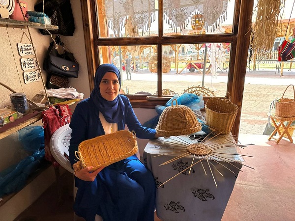 Foto - Atık kağıtlar böyle sanata dönüşüyor