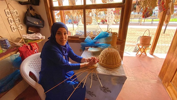 Atık kağıtlar böyle sanata dönüşüyor