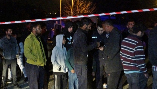 Foto - Atık malzeme toplayan gençlerin kaldığı ev yangında küle döndü