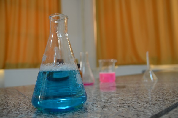 Foto - Atık yağları bakın nasıl değerlendirdiler! Liseli öğrenciler yakıt üretti