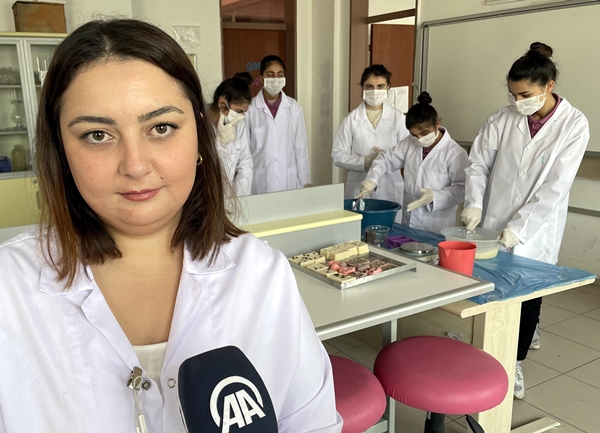 Foto - Atık yağları hijyen malzemesine dönüştürüyorlar!