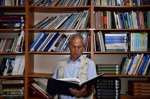 Foto - Atıl dükkandan kütüphaneye! Yılların birikimi...