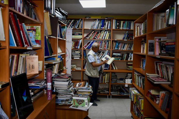 Foto - Atıl dükkandan kütüphaneye! Yılların birikimi...