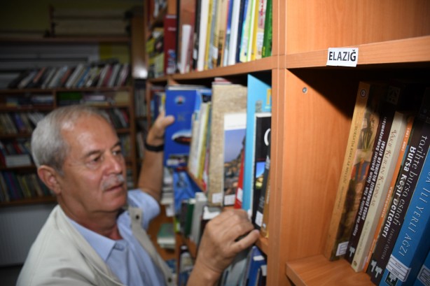 Foto - Atıl dükkandan kütüphaneye! Yılların birikimi...