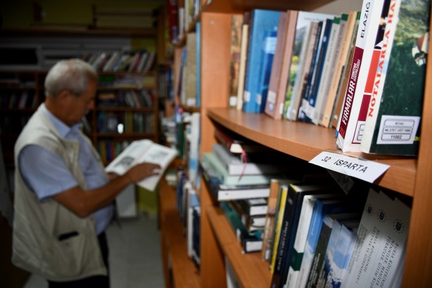 Foto - Atıl dükkandan kütüphaneye! Yılların birikimi...