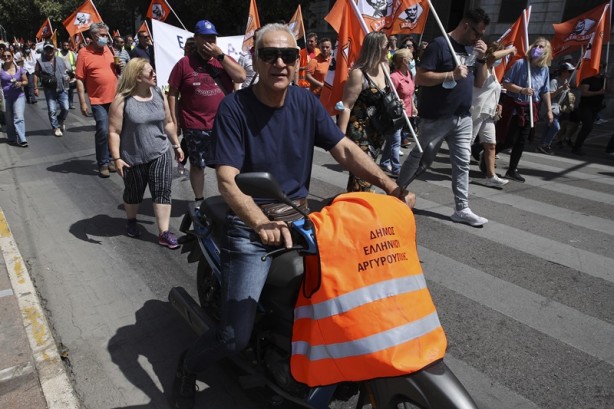 Foto - Atina karıştı! Kamu çalışanları greve başladı