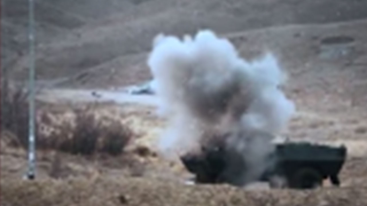 Foto - Atina'nın uykularını kaçıran gelişme! Türk İHA'sı KARGU, Yunan silahını vurdu