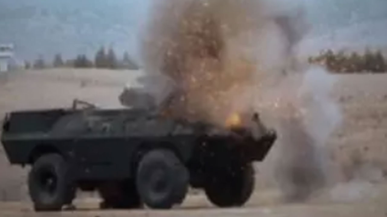 Foto - Atina'nın uykularını kaçıran gelişme! Türk İHA'sı KARGU, Yunan silahını vurdu