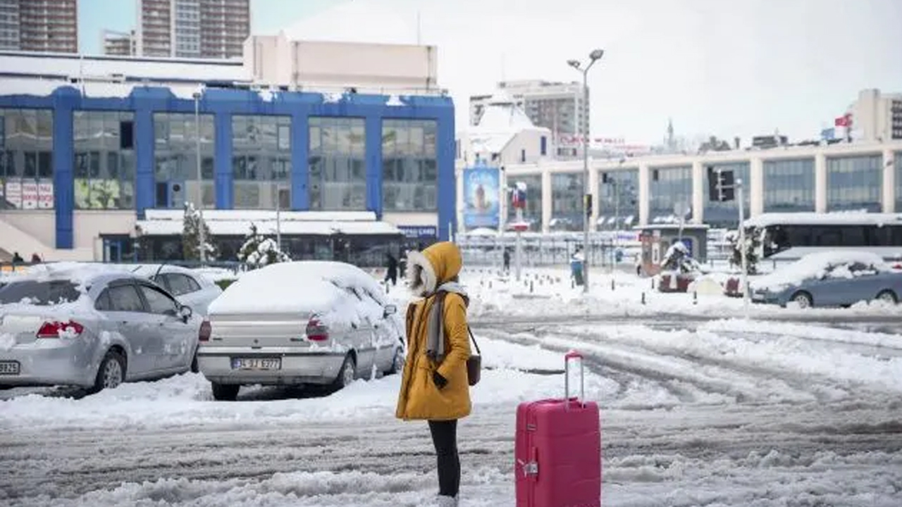 Foto - Atkı ve eldivenlerinizi hazırlayın! O tarihlerde İstanbul'a kar geliyor