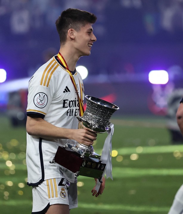 Atletico Madrid maçına kısa bir süre kala Ancelotti'den Arda Güler kararı!