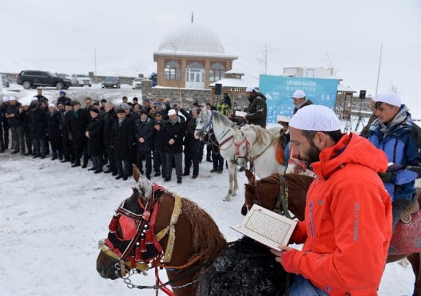 Foto - Atlı hafızlardan dörtnala 500 senedir binbir hatim