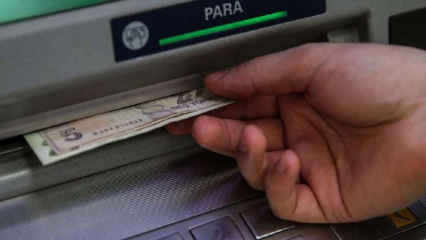 ATM’lerdeki gizli gerçek ortaya çıktı! Oysa para çekerken kimseler fark etmemişti! Bu nasıl iş böyle