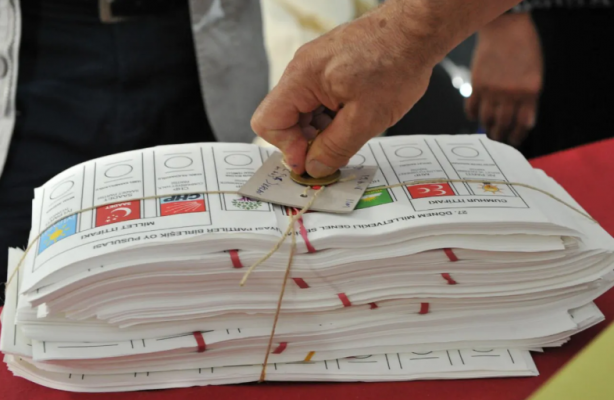 Foto - ATV dizisinde rol alan Defne Samyeli oy vereceği partiyi açıkladı