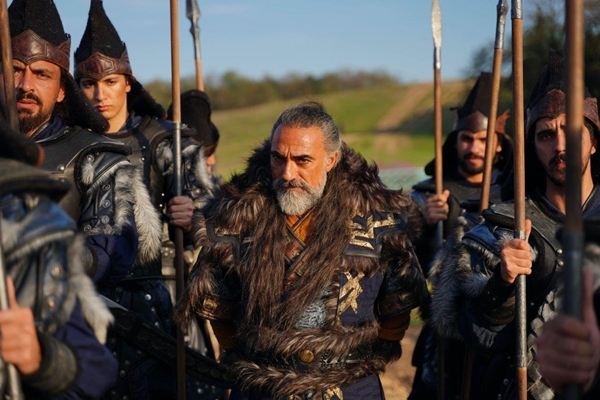 Foto - ATV'nin yeni dizisi "Destan" rekor kırdı