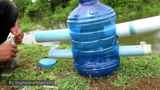 Foto - Avcılar dikkat! İşte sıra dışı balık avlama taktiği...