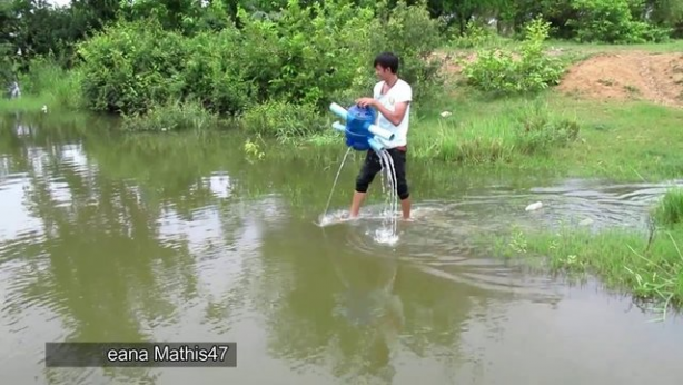 Foto - Avcılar dikkat! İşte sıra dışı balık avlama taktiği...