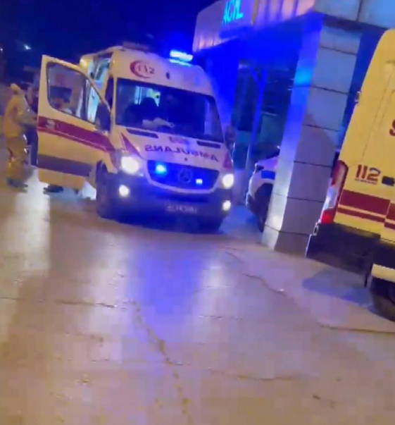 Foto - Avcılar'da devlet hastanesinde büyük panik! Sağlık personeli neden bu kıyafetleri giydi?