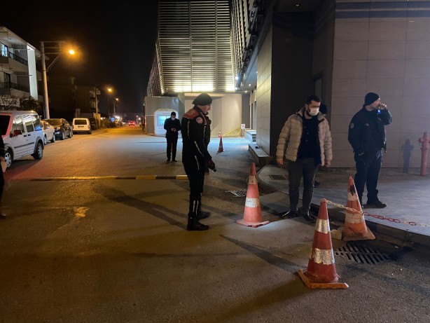 Foto - AVM önünde silahlı kavga! Ekipler sevk edildi
