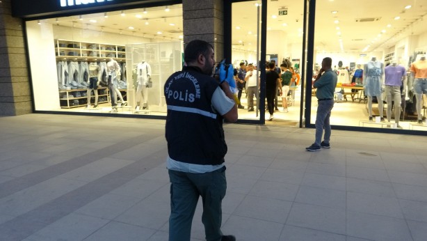 Foto - AVM'de tartıştığı müşteriye dehşeti yaşattı!