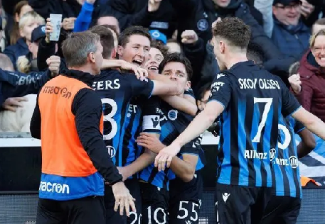 Foto - Avrupa basını paylaştı: UEFA Konferans Ligi’nin favorileri güncellendi! Fenerbahçe’nin şampiyonluk yüzdesi tavan yaptı