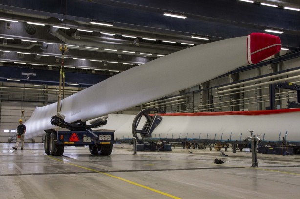 Avrupa enerji boyunduruğundan kurtulmaya kararlı! Dünyanın en büyük rüzgar Türbinini yaptılar