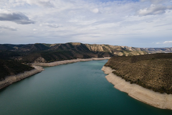Foto - Avrupa kuraklıkla boğuşuyor! Hidroelektrik santralinin kapısına kilit vuruldu