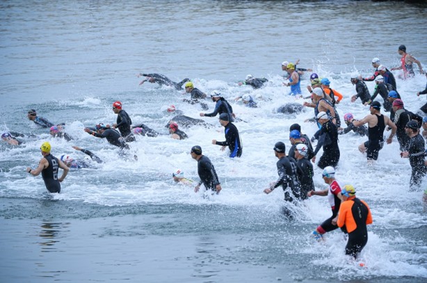 Foto - Avrupa Triatlon Kupası ikinci gün yarışları Mersin'de başladı