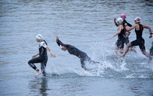 Foto - Avrupa Triatlon Kupası ikinci gün yarışları Mersin'de başladı