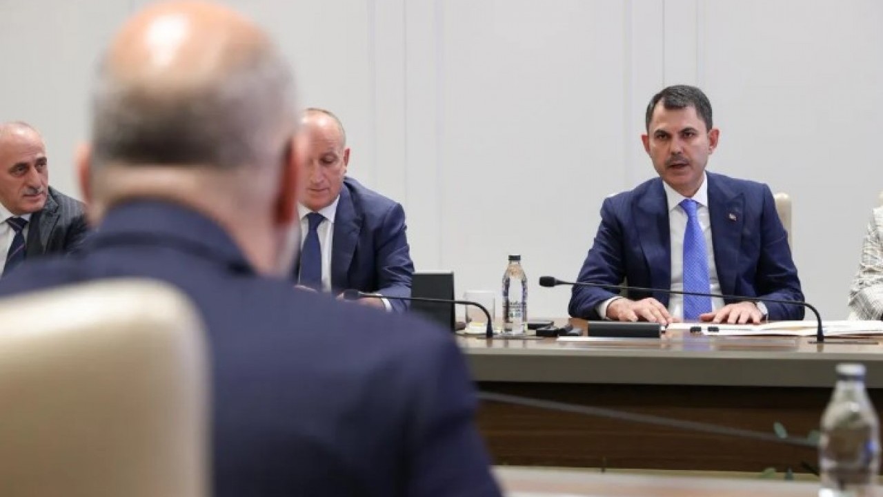 Foto - Avrupa ülkesi Bakan Kurum’dan talep etti ‘Hızlı konut yapmayı bize öğretin'