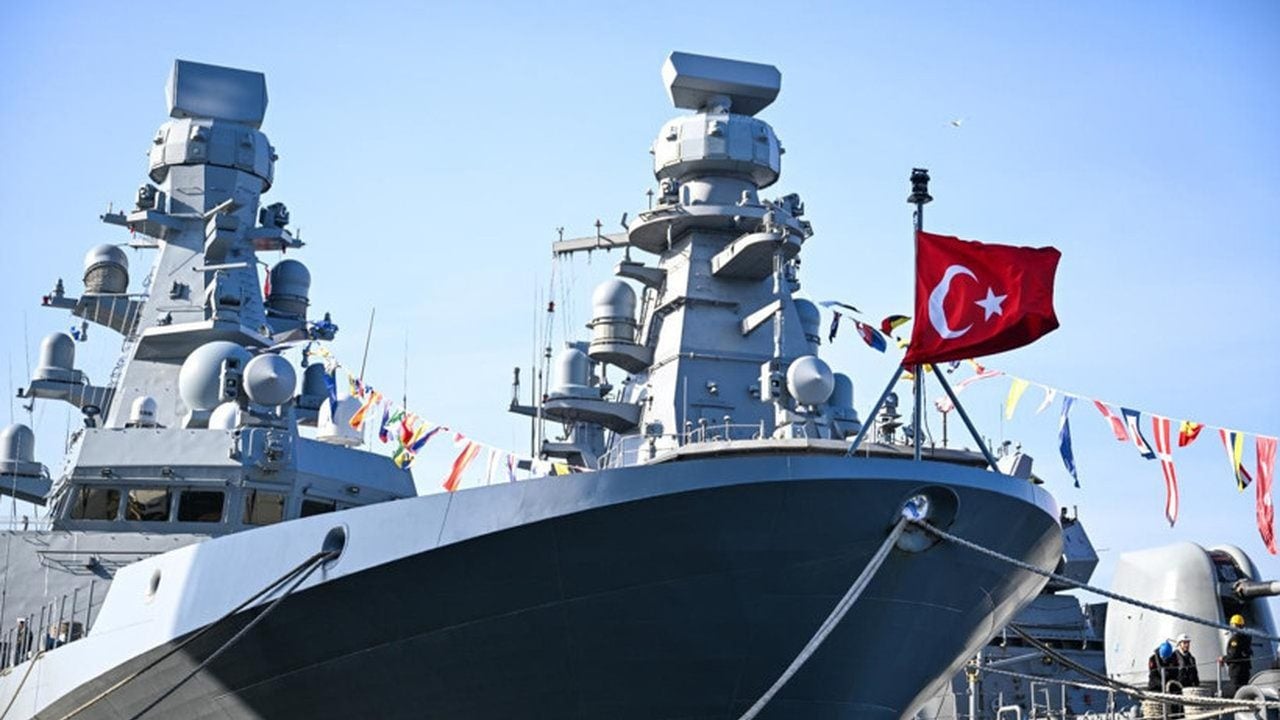 Foto - Avrupa ülkesi "Bu işte sizden daha iyisi yok" deyip kararını verdi! Türkiye’den aldıkları savaş gemisini şimdi de Türk silahlarıyla donatacaklar