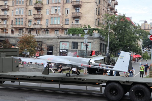 Foto - Avrupa ülkesi Türk İHA'larını görücüye çıkardı