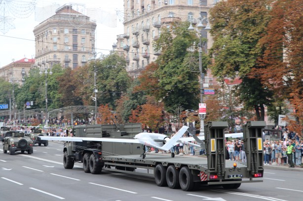 Foto - Avrupa ülkesi Türk İHA'larını görücüye çıkardı