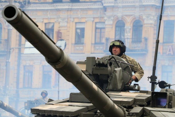 Foto - Avrupa ülkesi Türk İHA'larını görücüye çıkardı
