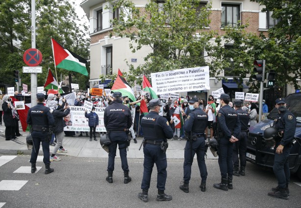 Avrupa ülkesinde 'Terörist İsrail' sloganları