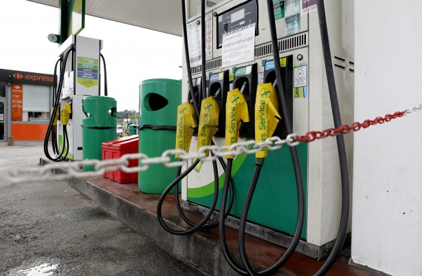 Foto - Avrupa ülkesinde "zorla çalıştırın" talimatı: Karşı çıkana hapis cezası var