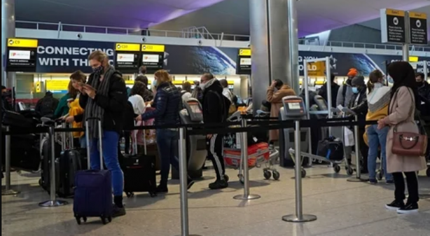 Foto - Avrupa ülkesinden kaçış başladı! Akın akın gidiyorlar