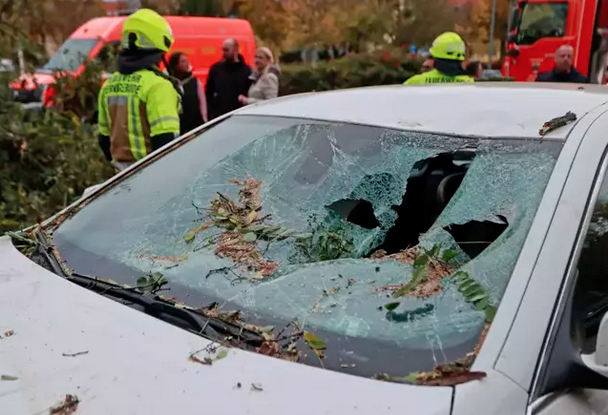 Foto - Avrupa ülkesini 'Ciaran' Fırtınası vurdu! Durum çok kritik uyarısı: Avrupa'yı altüst etti