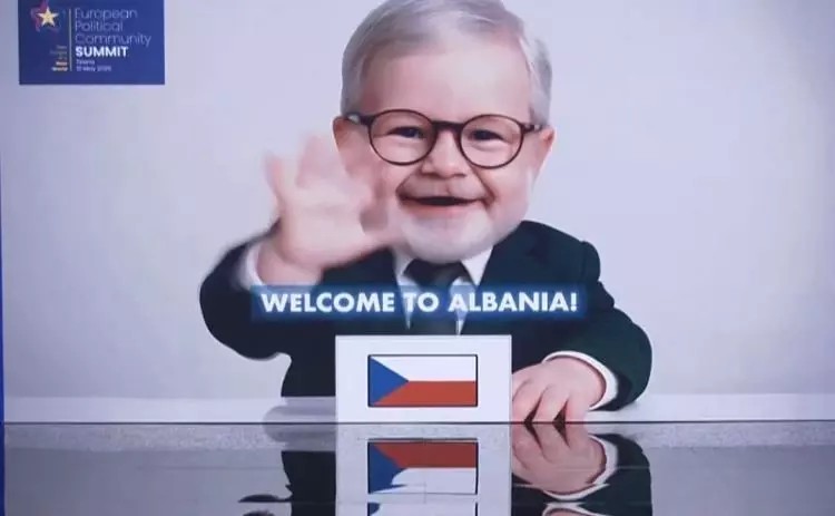 Foto - Avrupa Zirvesine damga vuran görüntüler! Liderler izledi çocukluk halleri konuştu